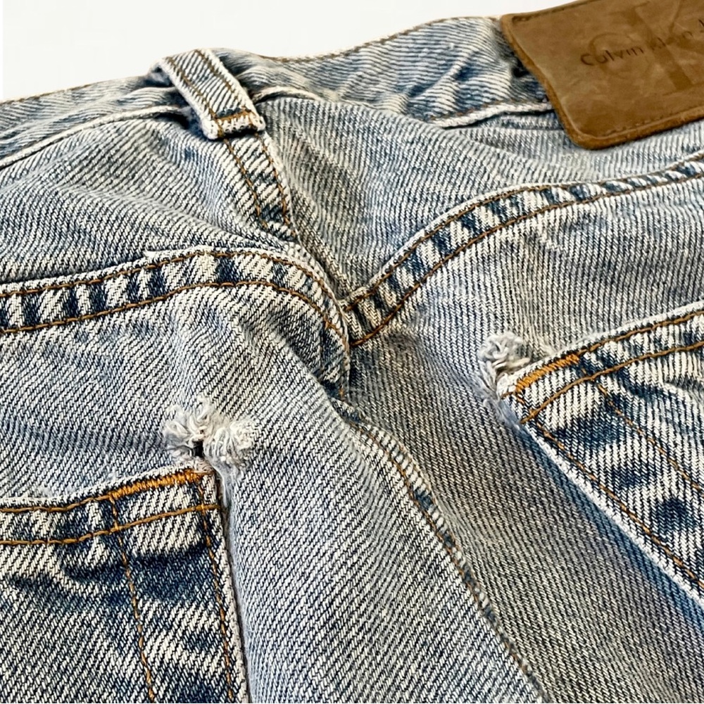 Vintage 90s Light Wash Calvin Klein Denim Jeans Size 32 - Picture 16 of 16